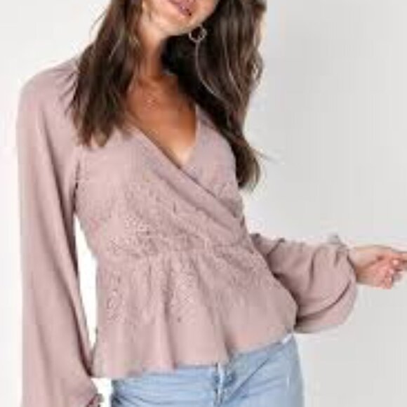 Lulu's Loving Arms Taupe Lace Long Sleeve Peplum Top Size Small - Picture 1 of 10